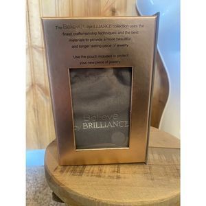 New in box Arrow Necklace